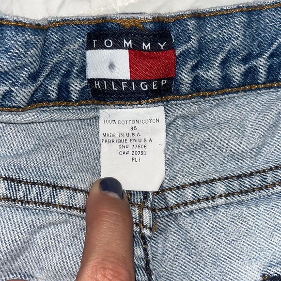 Vintage 80’s Tommy Hilfiger Denim shorts size 35waist - Picture 8 of 8